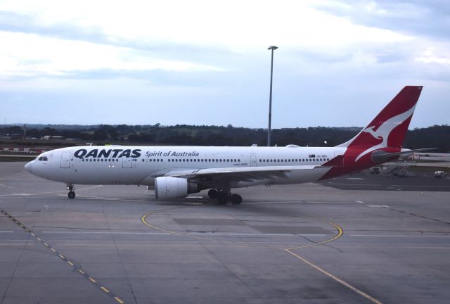 Airbus A330-200 (VH-EBD) - Qantas A330-202 VH-EBD (msn 513) at Melbourne Tullamarine on 4 October 2024.