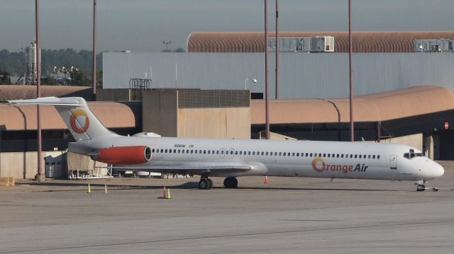 McDonnell Douglas MD-82 (N918AV)