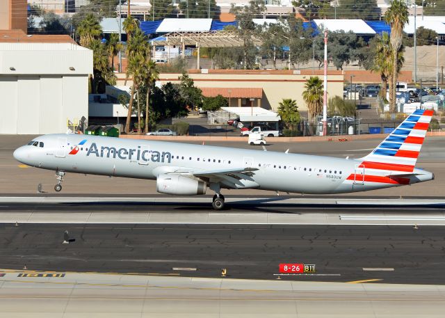 Airbus A321 (N580UW)