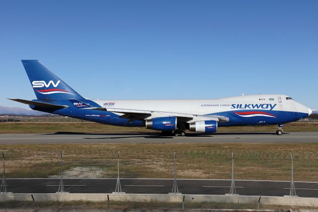 Boeing 747-200 (4K-SW800)