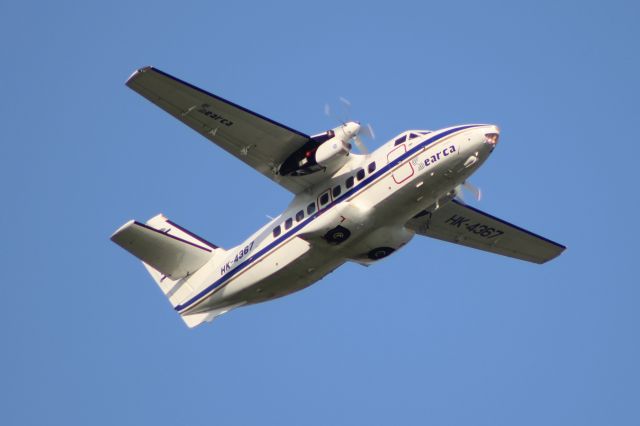 LET Turbolet (HK-4367)