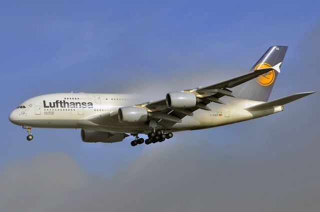 Airbus A380-800 (D-AIMA)