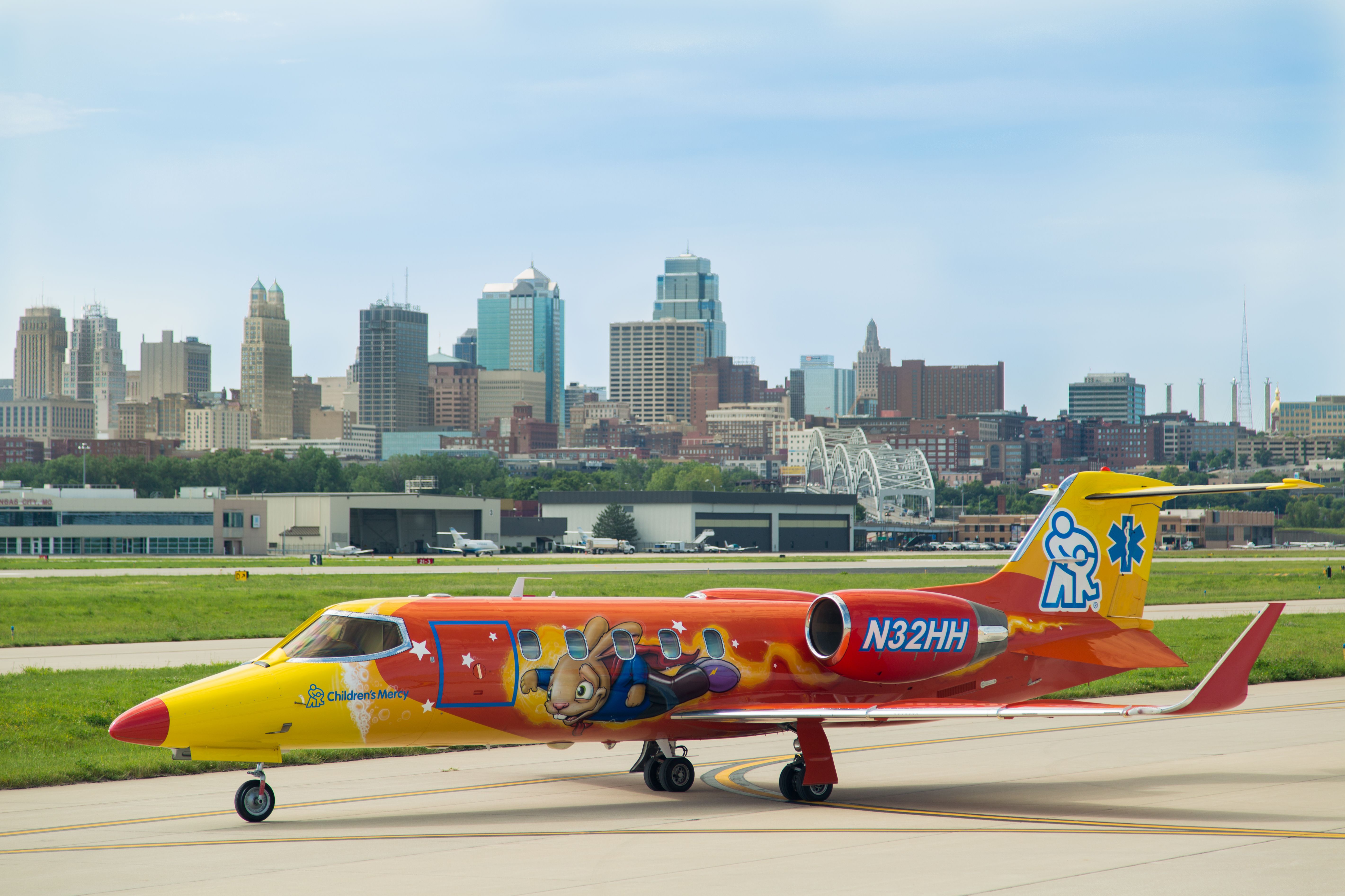 Learjet 31 (N32HH) - Learjet 31Abr /Children's Mercy Critical Care Transport, Kansas City, Missouri 