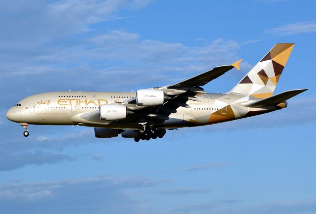 Airbus A380-800 (A6-APH)