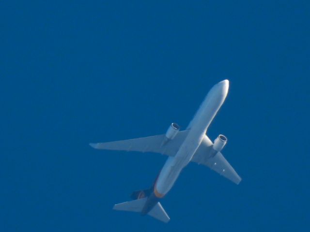 BOEING 767-300 (N317UP)