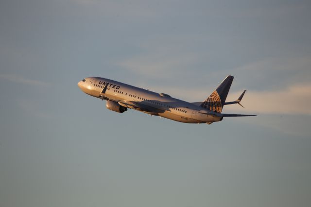 Boeing 737-900 (N78438)