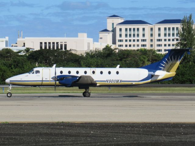 Beechcraft 1900 (N900MX)