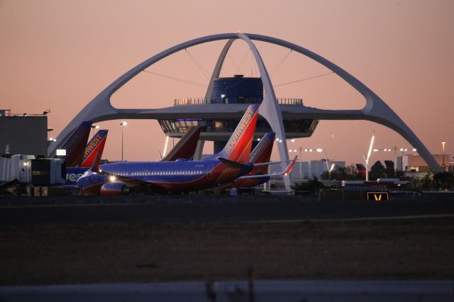 Boeing 737-700 (N751SW)