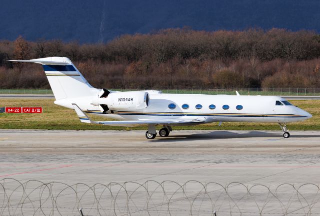 Gulfstream Aerospace Gulfstream IV (N104AR)