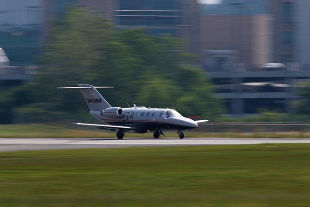 Cessna Citation CJ1 (N608MM) - Another great photo by DEMOORE.com