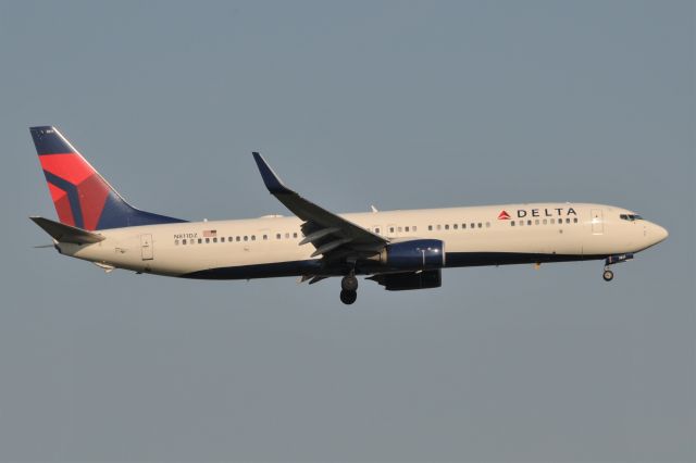 Boeing 737-900 (N811DZ)