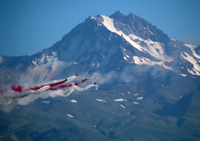 Northrop RF-5 Tigereye — - TURKISH STARS DEMO TEAM   SHOW TIME