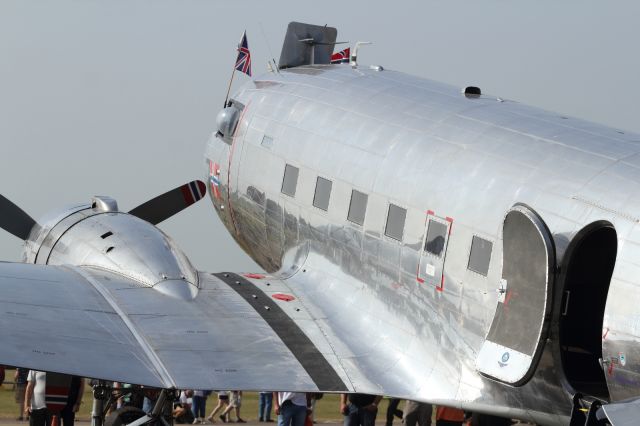 — — - Flying Legends 2013.