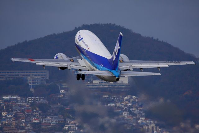 Boeing 737-500 (JA8419)