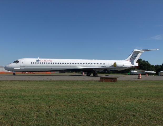 McDonnell Douglas MD-88 (N880DA)