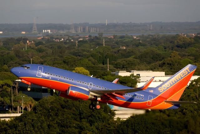 Boeing 737-200 (N223WN) - Take off 8.15 am Saturday 9/11/2010