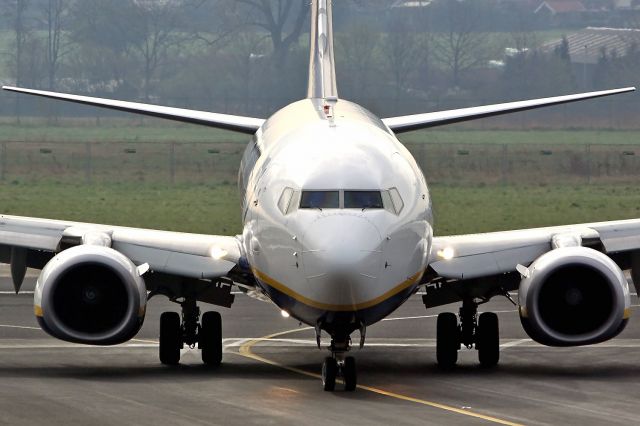 Boeing 737-800 (EI-DHN)