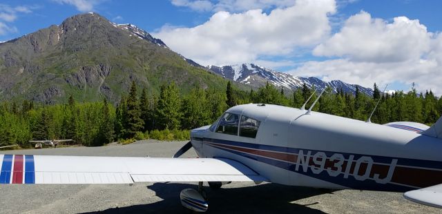 Piper Cherokee (N9310J)