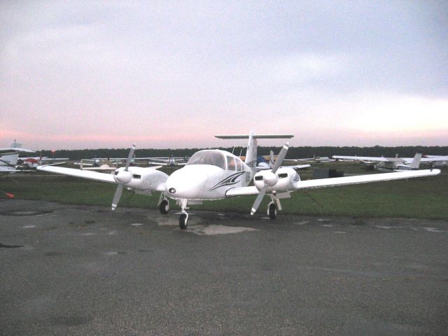 Piper PA-44 Seminole (N2156B)