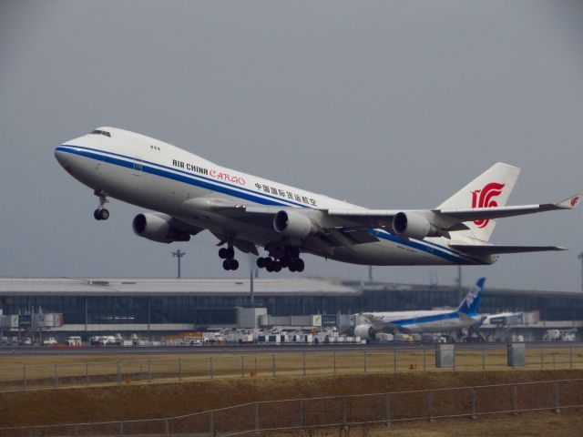 Boeing 747-400 (B-2409)