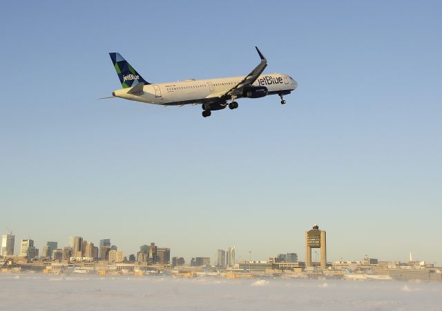 Airbus A321 (N989JT) - 01/20/25 RWY33L 