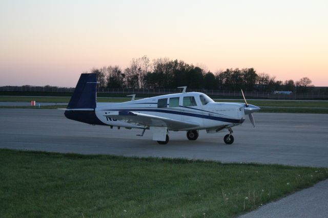 Mooney M-20 Turbo (N9709M)