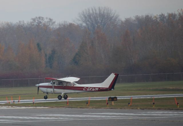 Cessna Skyhawk (C-GKWM)