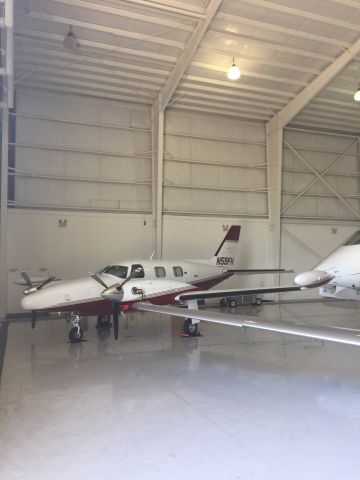 Piper Cheyenne 2 (N59FH)