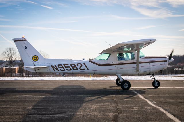 Cessna 152 (N95821)