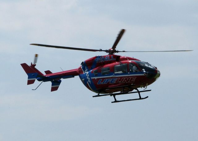 KAWASAKI EC-145 (N194LL) - At Metro Aviation.