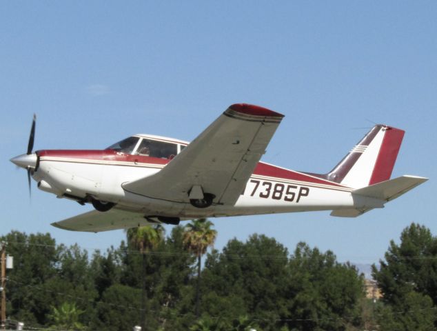 Piper PA-24 Comanche (N7385P) - Taking off RWY 24