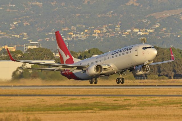 Boeing 737-700 (VH-VZM)