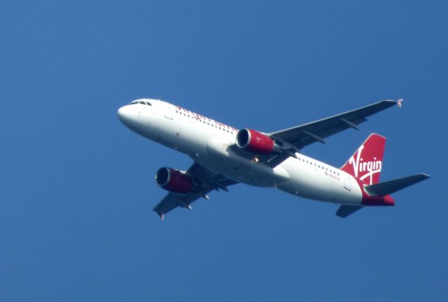 Airbus A320 (N632VA) - Shown here a few minutes until landing is a Virgin America Airbus A320 in the Spring of 2017.