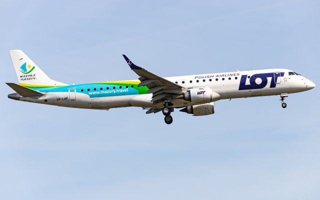 EMBRAER 195 (SP-LNF)