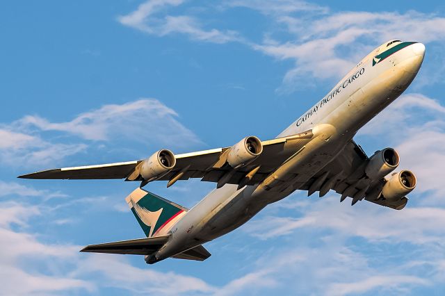 BOEING 747-8 (B-LJK)