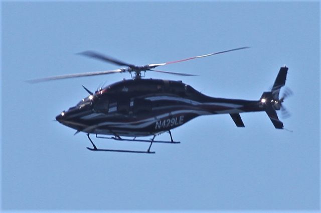 Bell 429 GlobalRanger (N429LE) - Over Mercer Island, WA