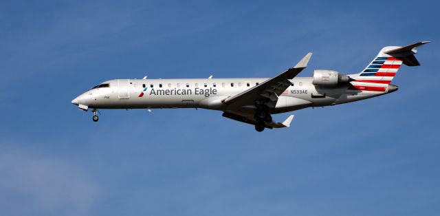 Canadair Regional Jet CRJ-700 (N533AE) - On final is this 2010 American Airlines Eagle Canadair Regional Jet 702ER from the Autumn of 2020.