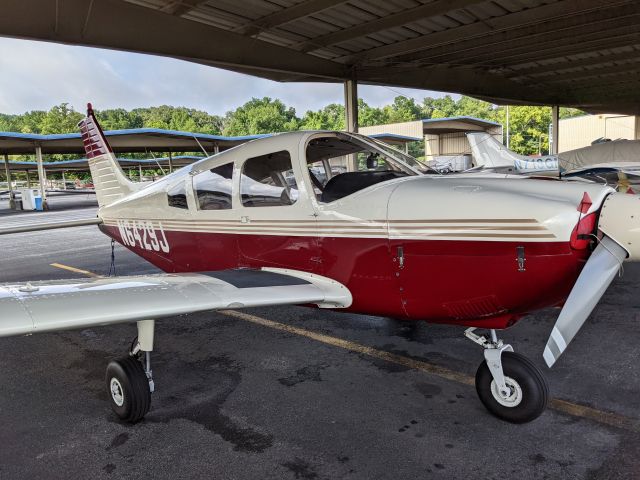 Piper Cherokee (N6429J)