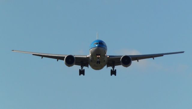 Boeing 777-200 (PH-BQM)