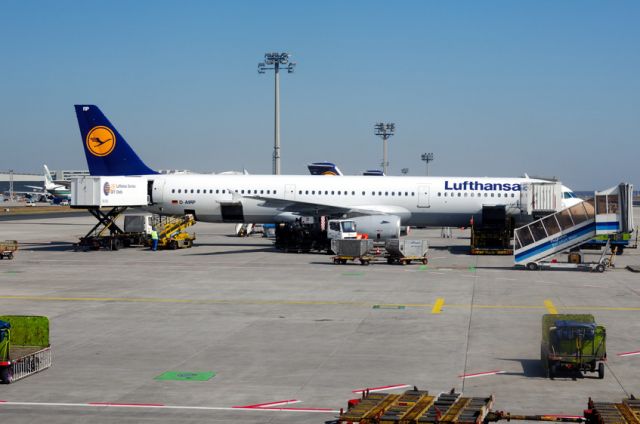 Airbus A321 (D-AIRP) - 2005