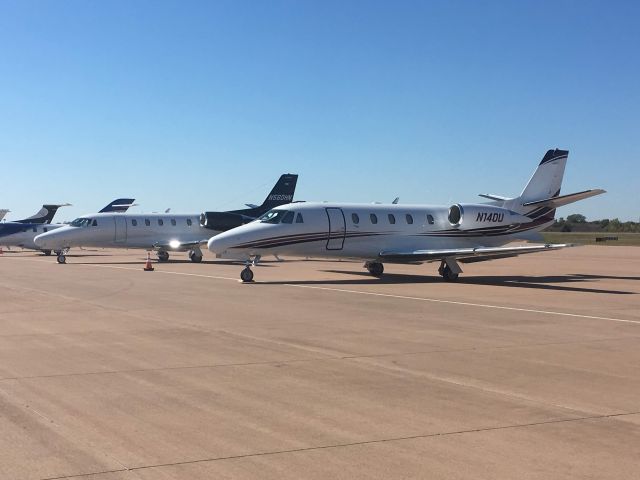 Cessna Citation Excel/XLS (N140U) - N140U and N560HN Together at Oklahoma Football Game