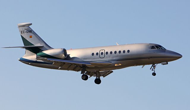 Dassault Falcon 2000 (EC-GNK)