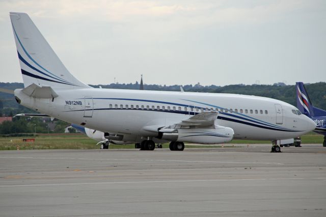 Boeing 737-200 (N912NB)