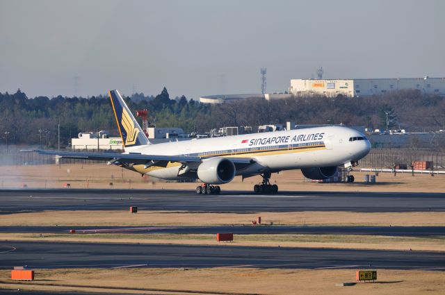 BOEING 777-300 (9V-SWE) - 2012/3/25