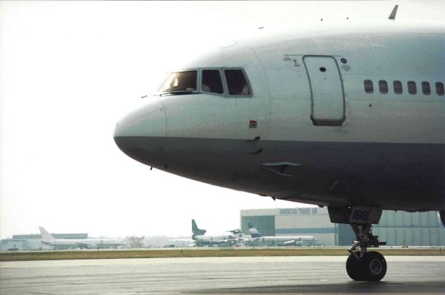 Lockheed L-1011 TriStar (N188AT)