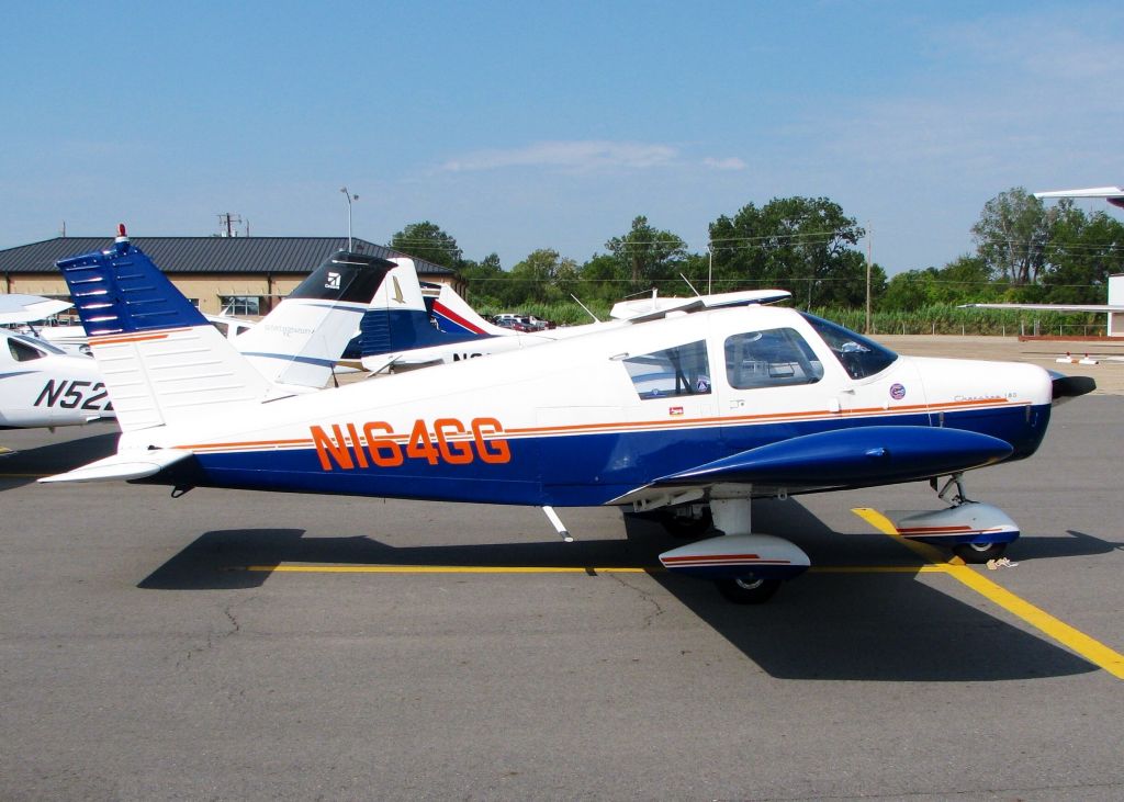 Piper Cherokee (N164GG) - At Downtown Shreveport.