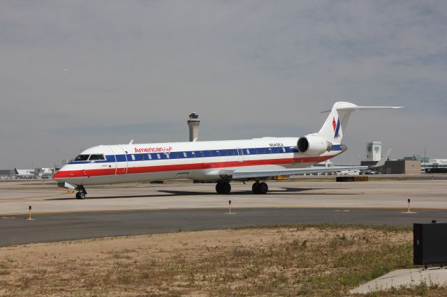 Canadair Regional Jet CRJ-700 (N543EA)