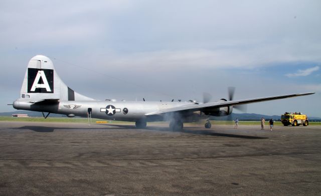 Boeing B-29 Superfortress (N529B)