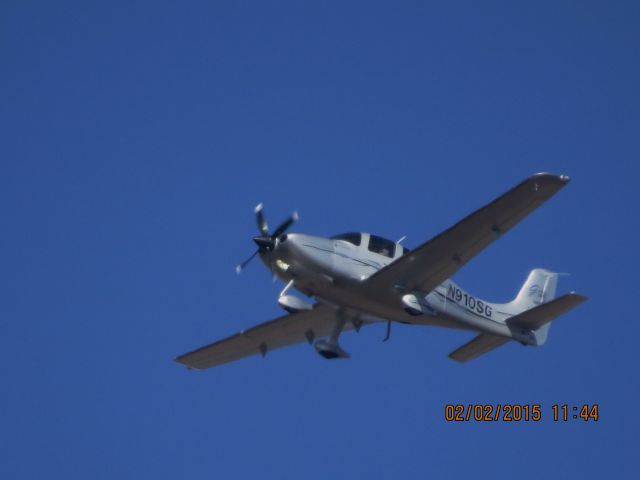 Cirrus SR22 Turbo (N910SG) - Cirrus SR-22 from West Chicago (DPA) to Miami Oklahoma (KMIO) over Walter Swalley Airpark in Baxter Springs Kansas at 6,000 feet.