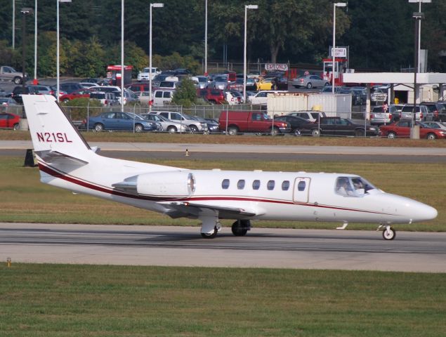 Cessna Citation II (N21SL) - SCHWEITZER AIRCRAFT LEASING INC / Rolling 18C - 10/20/10